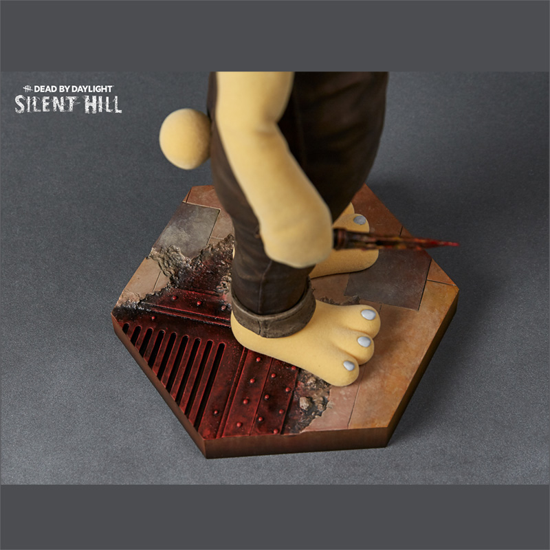 SILENT HILL x Dead by Daylight, Robbie the Rabbit Yellow 1/6 Scale Statue